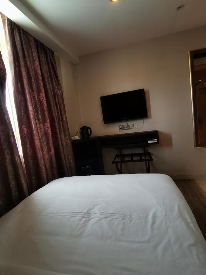 להד דאטו Hotel De Leon II מראה חיצוני תמונה