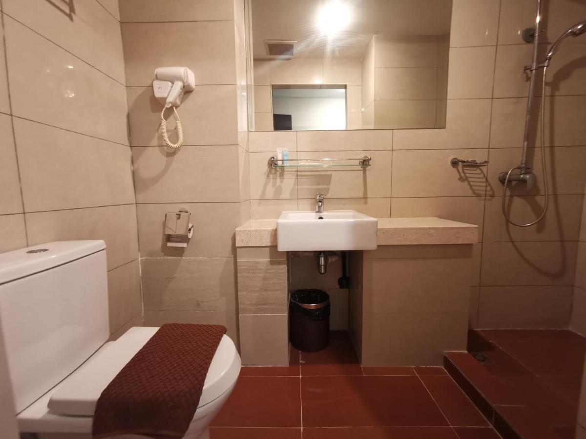להד דאטו Hotel De Leon II מראה חיצוני תמונה