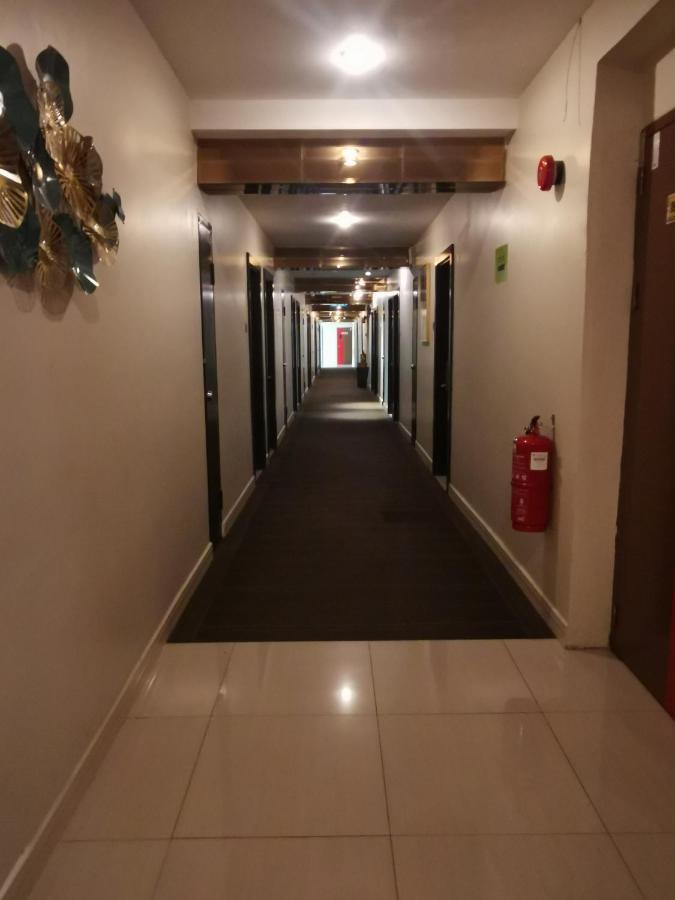 להד דאטו Hotel De Leon II מראה חיצוני תמונה